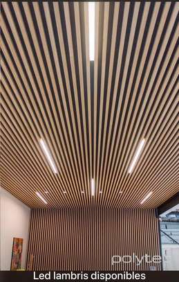 LAMBRIS ET LED MODERNES (DÉCORATION) image 6