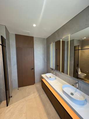 F6 haut standing à louer sur la corniche vue Mer image 4