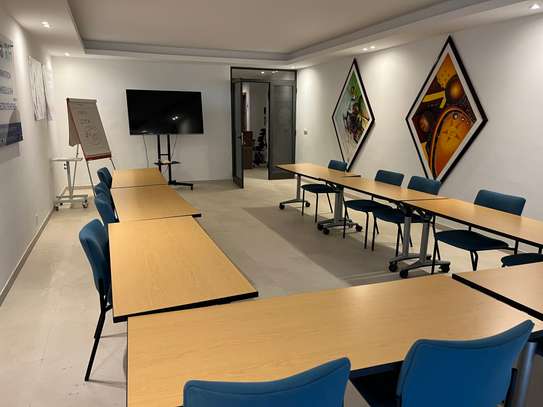 Pour habitation ou bureaux superbe 4 ch salon à Mermoz image 6