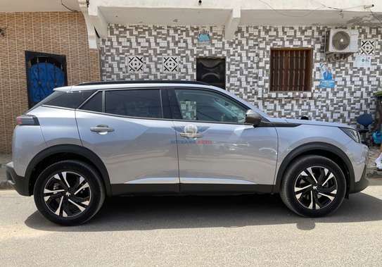 Peugeot 2008 image 3