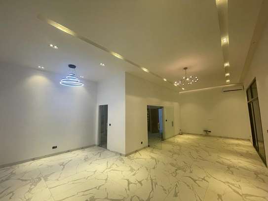 Immeuble à vendre à Ngor Almadies image 2