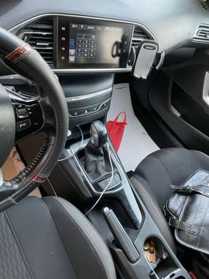 Peugeot 308 break image 10