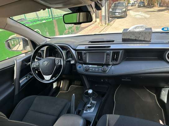 TOYOTA RAV4 HYBRIDE ZERO CONSOMMATION image 6