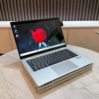 HP elitebook 1030 G3 image 7