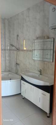 Appartement A louer Aux Almadies image 12