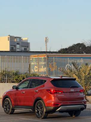 Hyundai Santa Fe 2017 Ultimate image 8