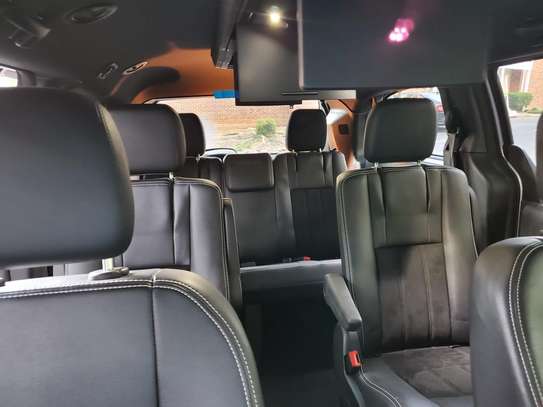 Dodge caravane 2018 location image 3