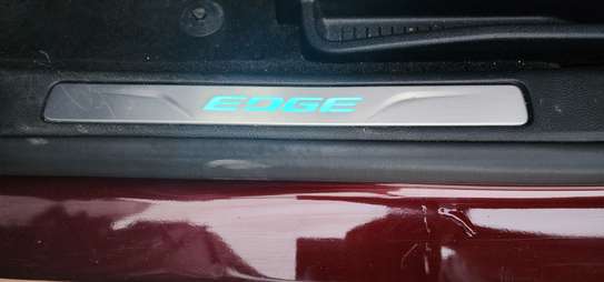 Ford Edge Titanium image 2