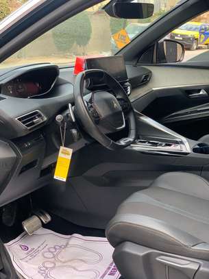 Peugeot 3008 2022 image 6