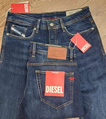 Diesel jean noir coupe moderne image 2