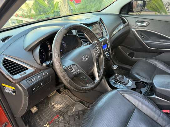 Hyundai SANTAFE image 14