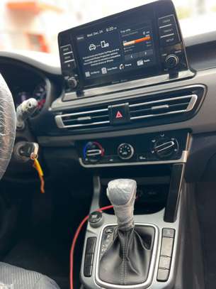 Kia Seltos 2021 image 2