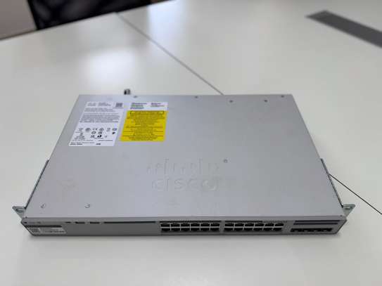 Switch Cisco Catalyst C9200L 24P 4X PoE+ – 24 ports image 2