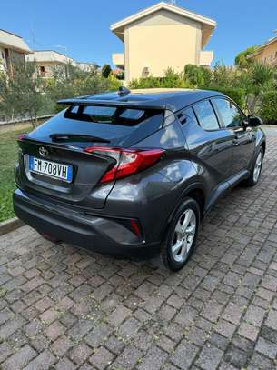 TOYOTA CHR  2018 image 6