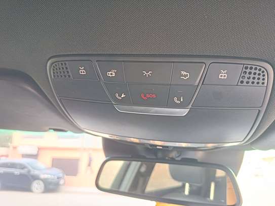 Vends GLC 300 4matic 2019 image 14