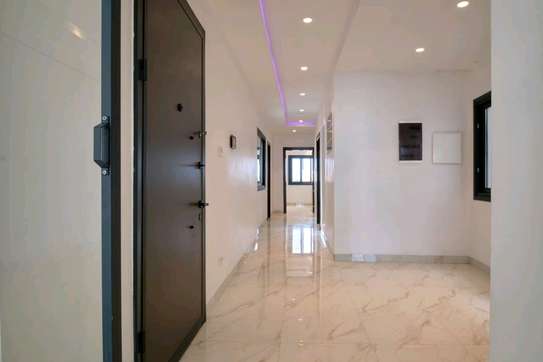 Appartement Haut Standing 3 Chambres à Louer  Almadies image 3