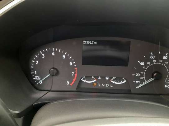 Ford Escape image 8