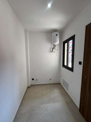 F4 de 175 m² neuf visible à Ngor Almadies image 11
