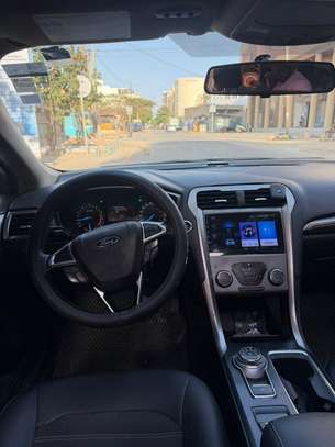FORD FUSION SE ANNÉE 2018 image 4