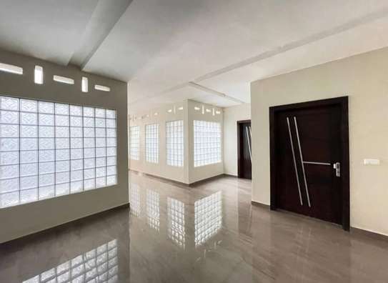 Appartement F4 à vendre à Cité keur Gorgui image 8