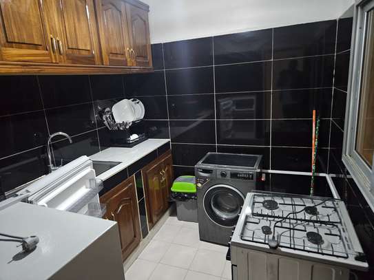 Belle appartement meuble a sacre coeur image 6