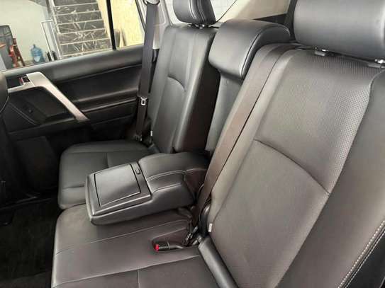 Toyota PRADO VX 2024 SUV Gris métallisé image 7