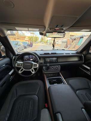 Land Rover défender  2022 image 8