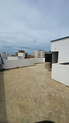 VILLA F4 image 8