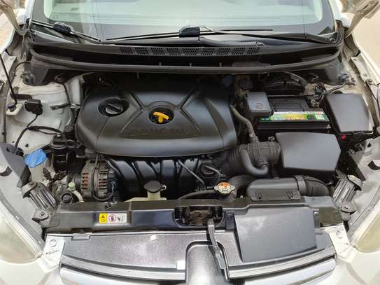 Elantra 2016 image 3