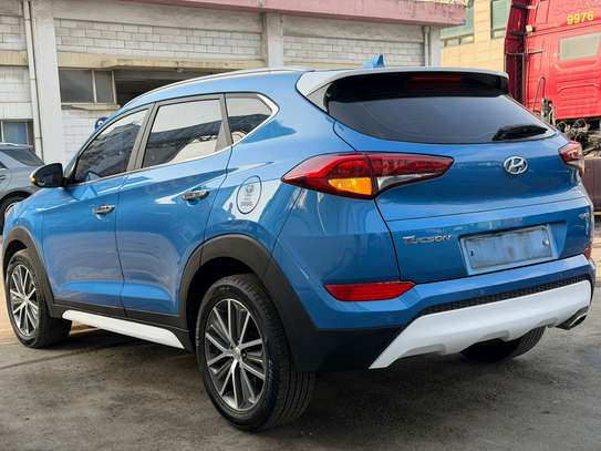 Hyundai Tucson 2017 1.7 Diesel (sous douane) image 10