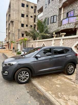 HYUNDAI TUCSON 2018 image 9