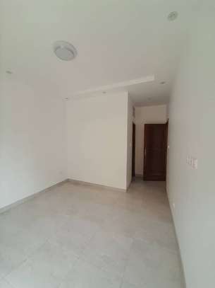 Appartement F4 à louer aux Mamelles cité Mbackiyou Faye image 11