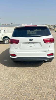 Kia sorento 2019 image 3