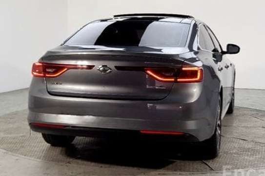 Renault SM6 essence full options image 8