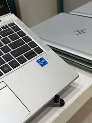 Hp elitebook 840 G8 image 3