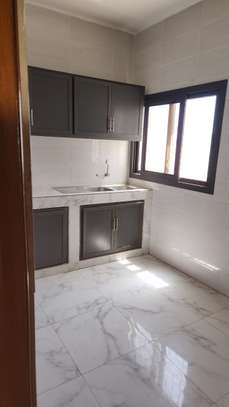 Appartement F3 grand standing à louer aux Almadies image 3