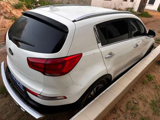 KIA SPORTAGE 2015 – Automatique, Essence, Cuir – 131 000 km image 5