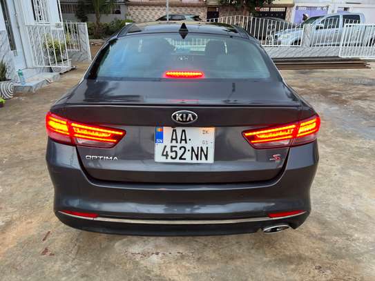 Kia optima 2017 full option image 4