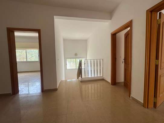Villa F5 à louer à Mermoz image 2