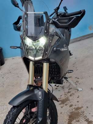 Yamaha Ténéré700 trail gris polyvalent Annee 2024 image 8