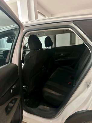 Peugeot 3008 2020 image 4