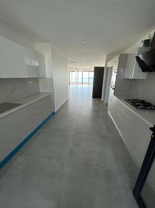 Appartement F4 dans une résidence pieds virage image 11