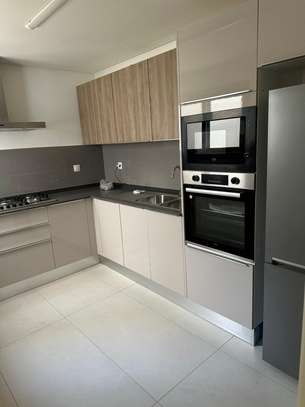 Appartement F4 dans un immeuble neuf à Ngor image 12