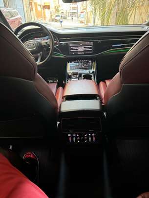AUDI SQ8 image 4