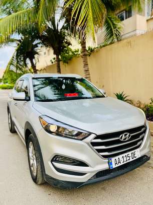 Hyundai Tucson 2017 Limited image 3