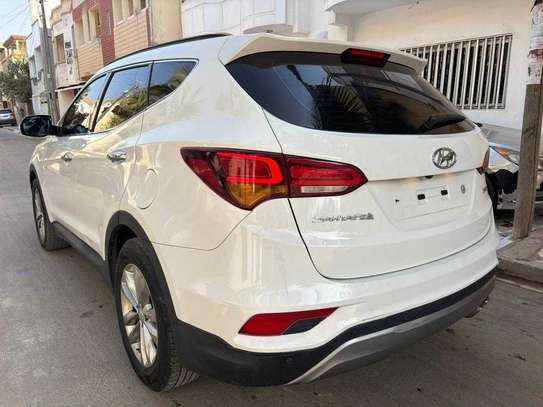 Hyundai  Santa fé  2016 image 3