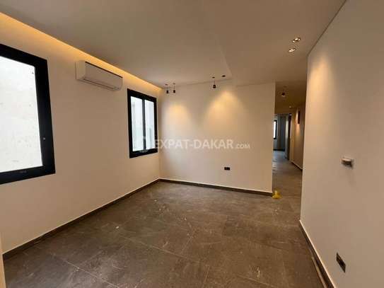 Appartement a louer aux Almadies avec vue sur mer piscine image 8