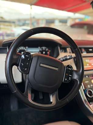 RANGE ROVER SPORT 2020 image 9