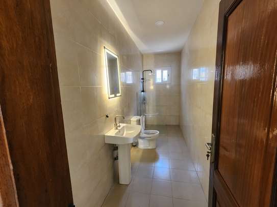 Appartement moderne F4 à louer image 12