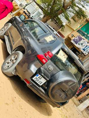 Toyota Land Cruiser 2010 image 4